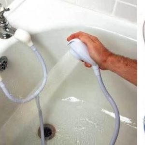 CROYDEX FREEWAY shower head with Fingertip Control